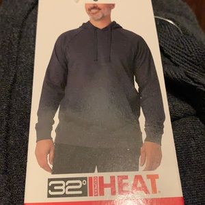 32 degrees heat medium black hooded sweater